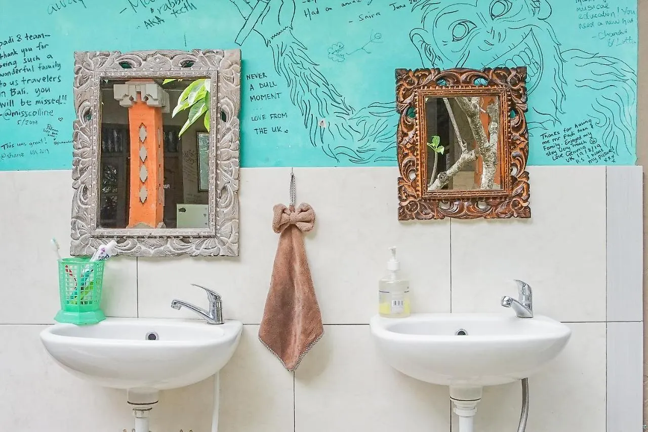 Padi-Padi Hostel & Bar Ubud  0*, Ubud (Bali)